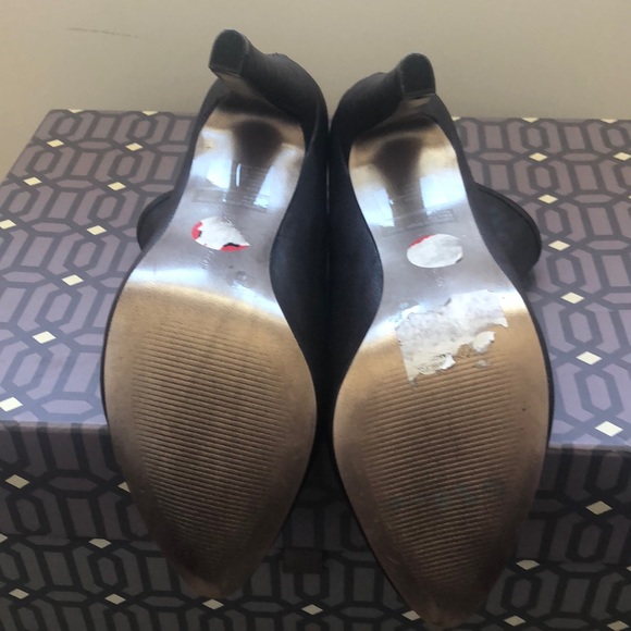 BCBG Brown Ankle Boots with Faux Fur Lining - Picture 5 of 6